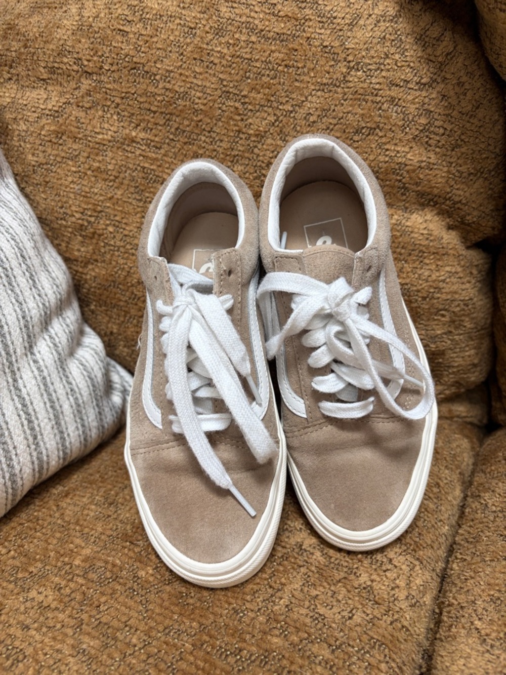 Classic Vans Low-Top Suede Sneakers in Taupe with White Stripe 5.5